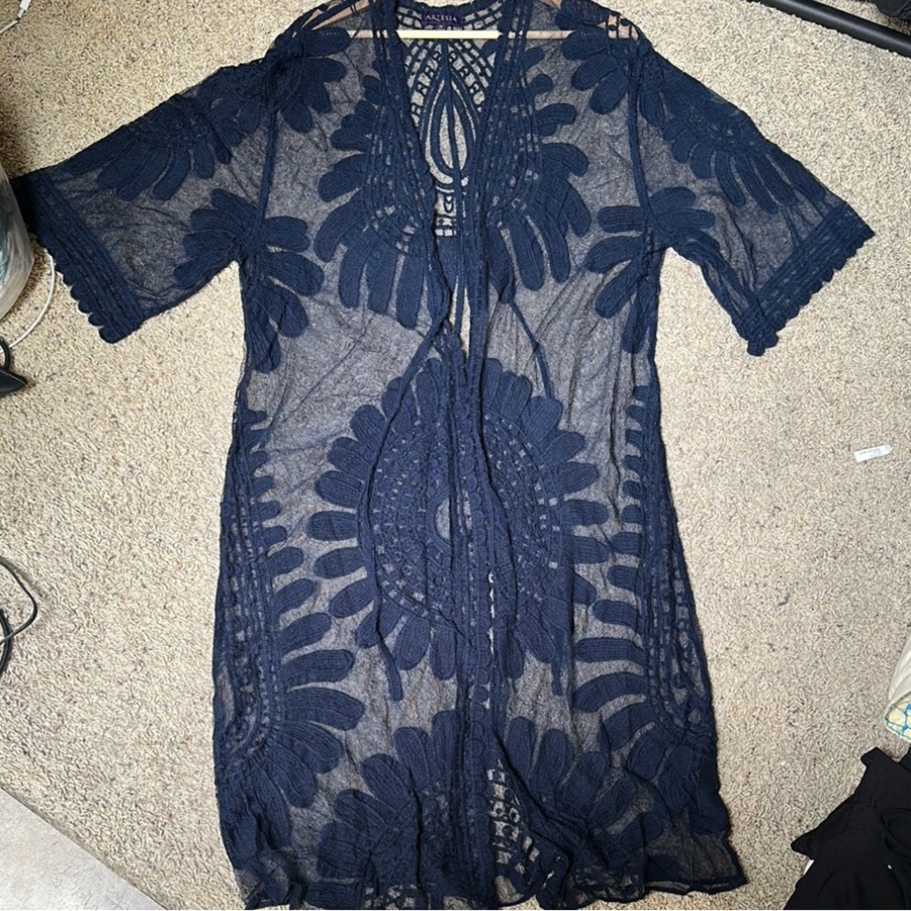 Elegant Navy Lace Kimono